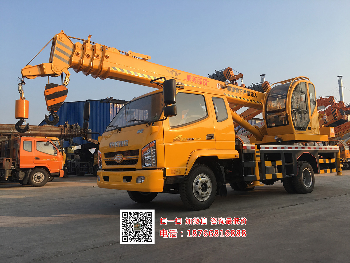 8噸汽車吊 唐駿588吊車圖片